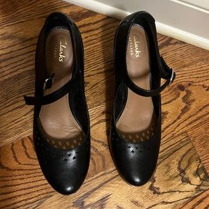 Black Clarks Mary Jane style 8.5